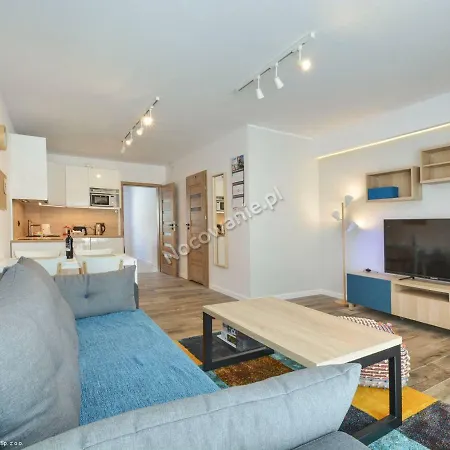 Apartament Bratkow 10f 公寓
